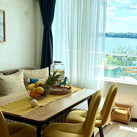 Boutique Europe Elegant Coastal Escape Apartment Pomorie