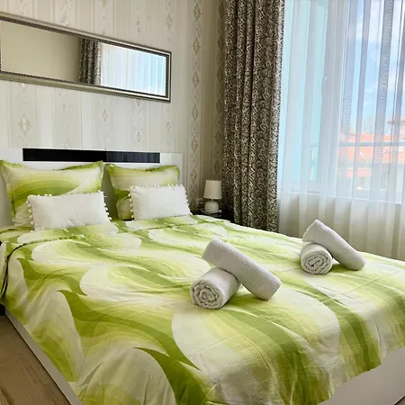 Boutique Europe Elegant Coastal Escape Apartment Pomorie