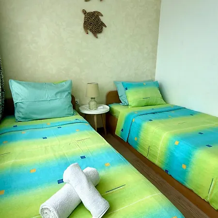 Boutique Europe Elegant Coastal Escape Apartment *