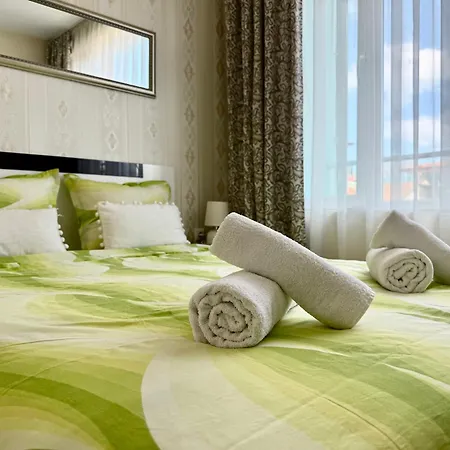 Boutique Europe Elegant Coastal Escape Apartment *