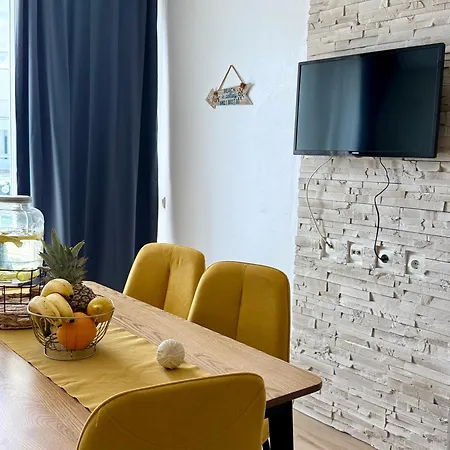 Boutique Europe Elegant Coastal Escape Апартаменты